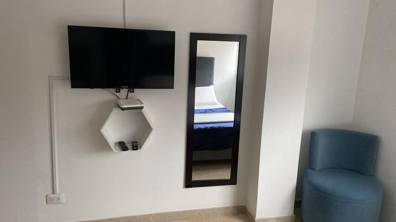C Hotelera Rey.Es Bogotá Zewnętrze zdjęcie